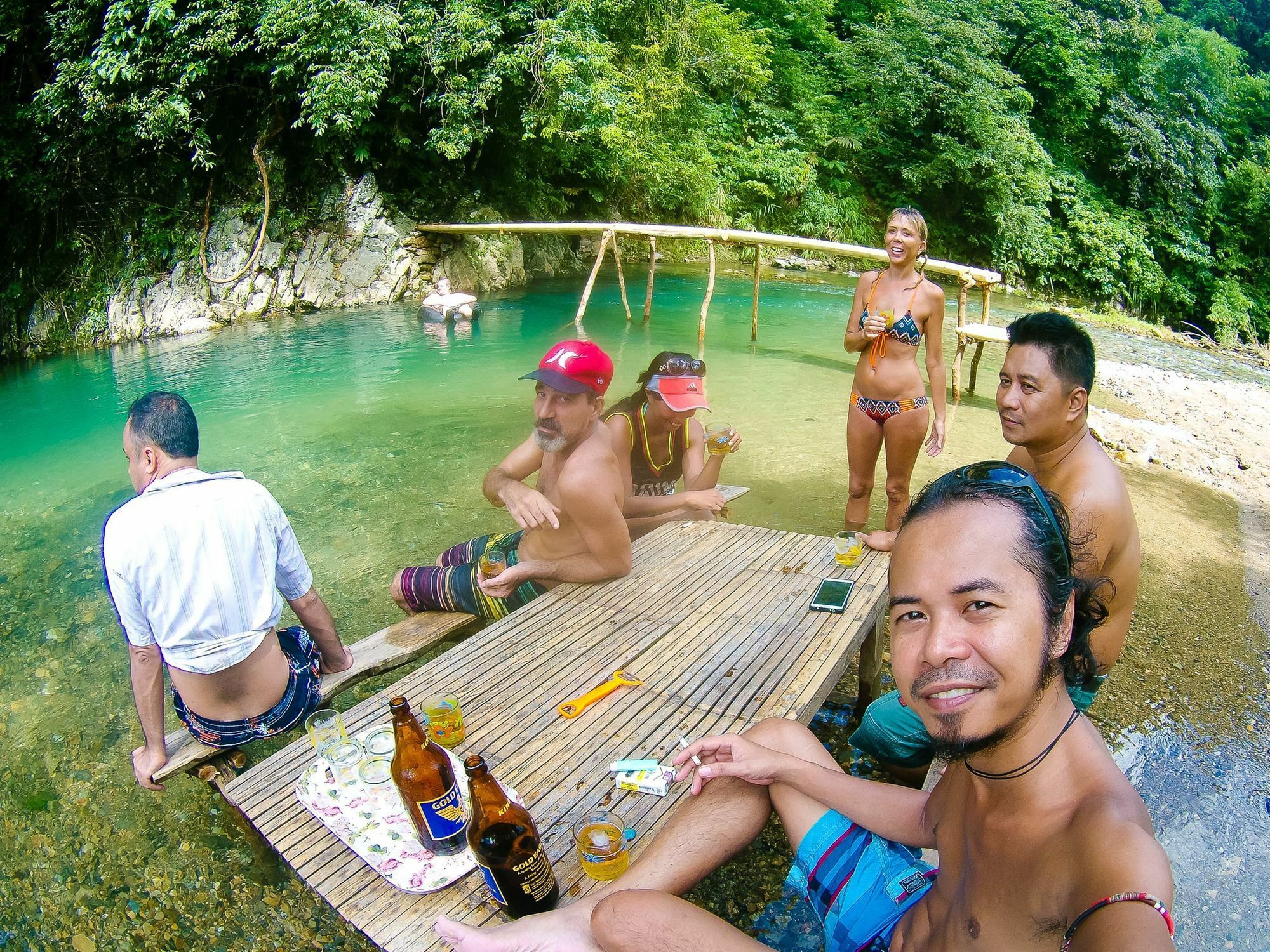 Jeepney Hostel And Kite Resort Balabag  Bagian luar foto
