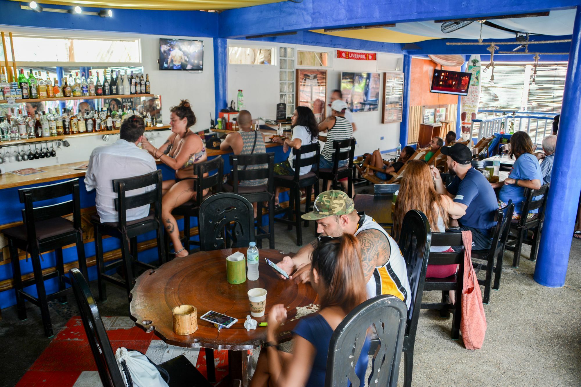 Jeepney Hostel And Kite Resort Balabag  Bagian luar foto